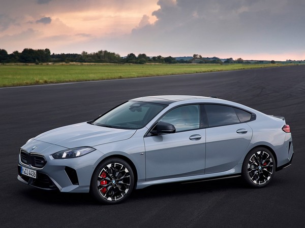 Araç Kapak Fotoğrafı