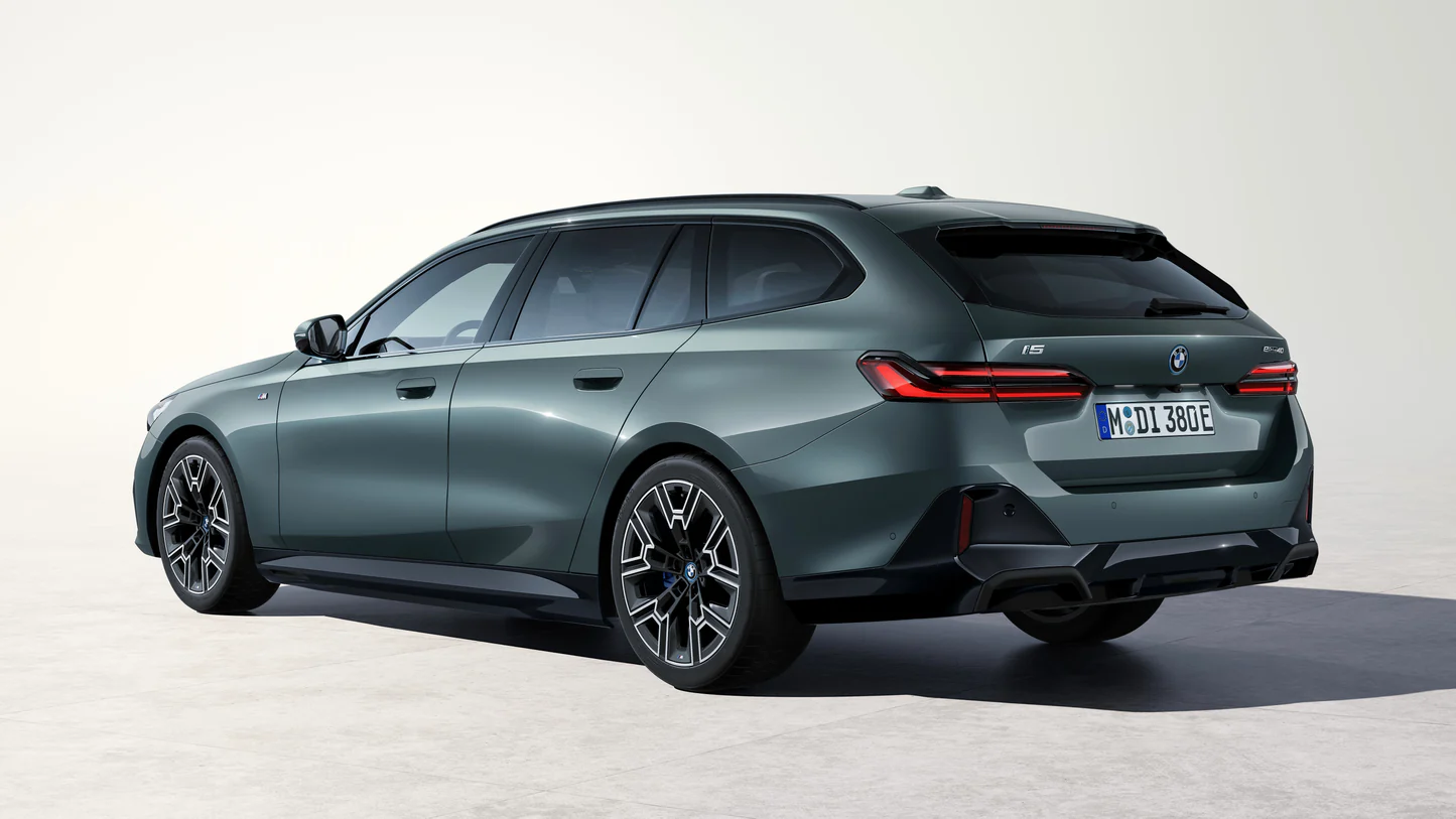 BMW i5 Touring xDrive40