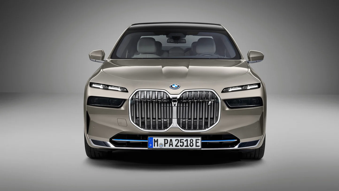 Araç Kapak Fotoğrafı